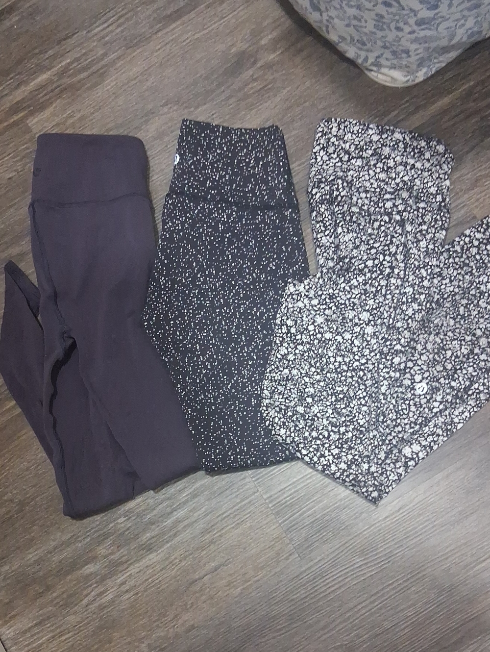 Lululemon  Athletica  Women's Black & Gray Patterned Leggings Size 6